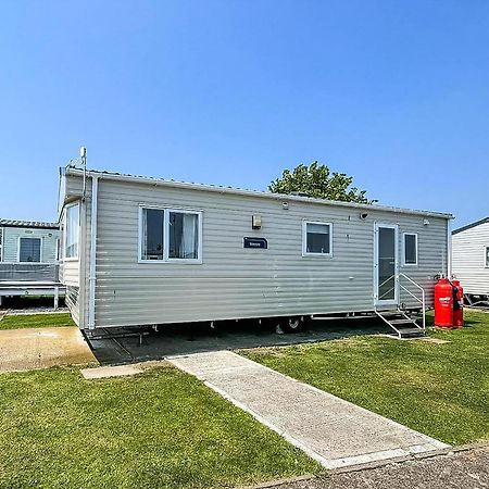 Superb 6 Berth Caravan At St Osyth Beach, Near Clacton-On-Sea Ref 28008Mc Exteriér fotografie