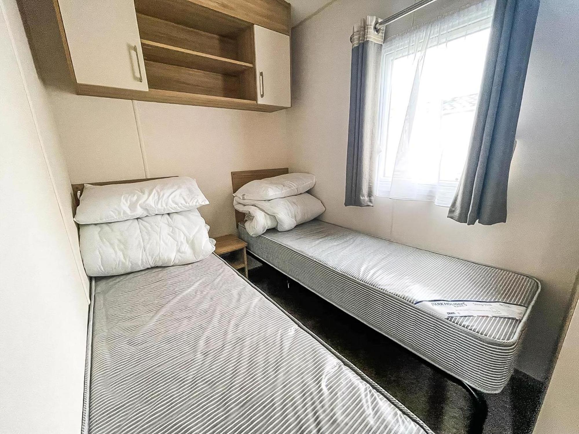 Superb 6 Berth Caravan At St Osyth Beach, Near Clacton-On-Sea Ref 28008Mc Exteriér fotografie